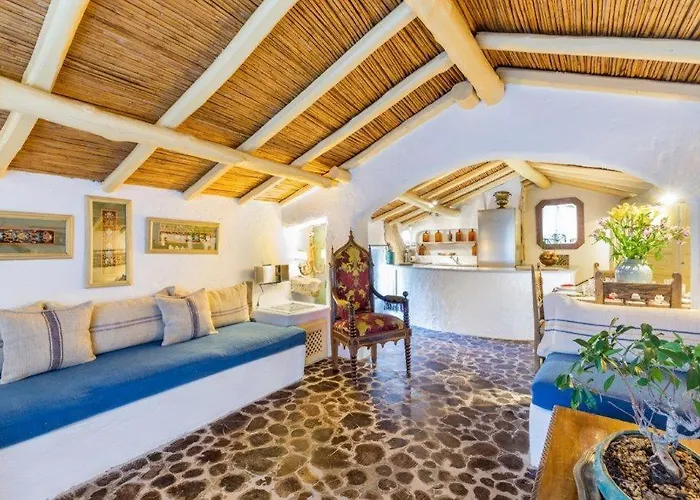 Charming Cottage Il Glicine A San Pantaleo